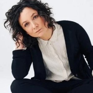 Sara Gilbert